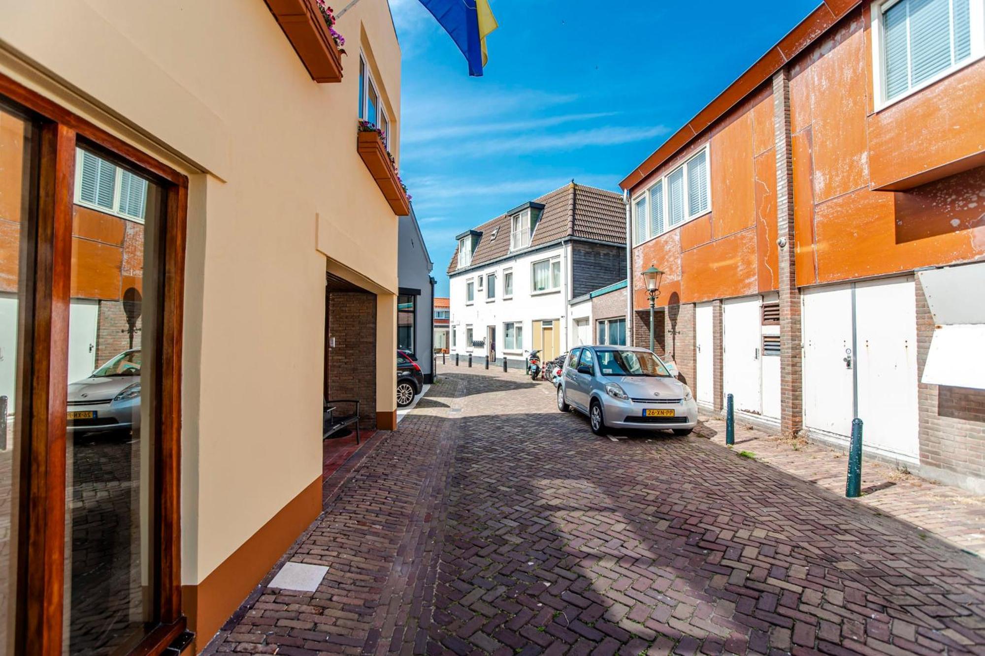 Sunny Spacious Apartment De Bijenkorf Zandvoort Exterior photo